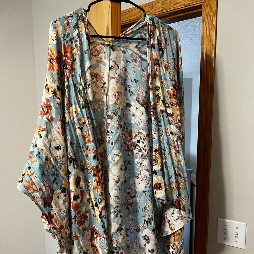 Floral kimono